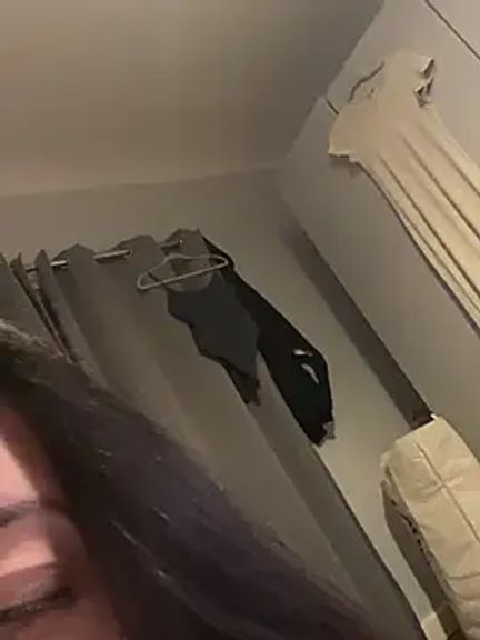 sexyBrunettex1