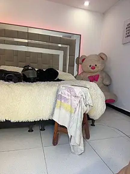 Nicolle_foxy