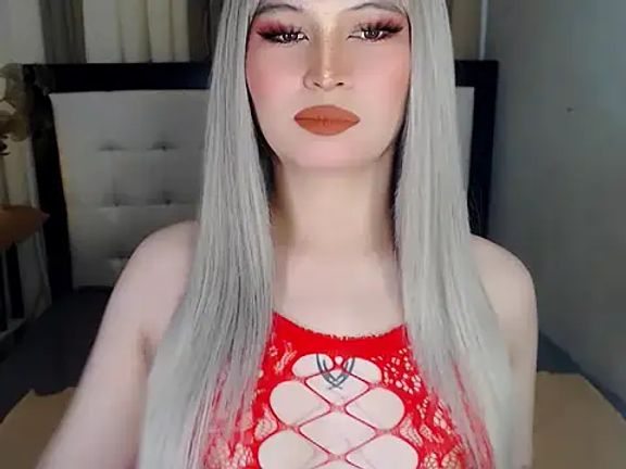 NaomiSmall