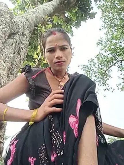 Sexy_Divya1
