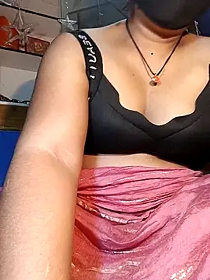 HotAishaa
