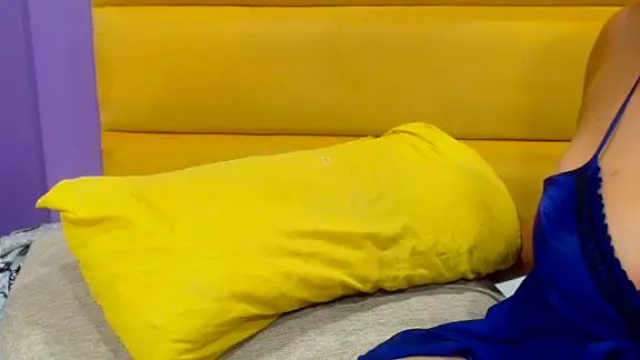 YELLOWBUSTYMELLONS