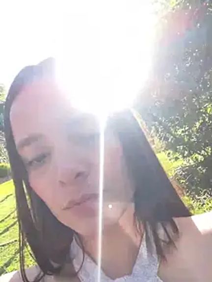 Mia_jhoonson