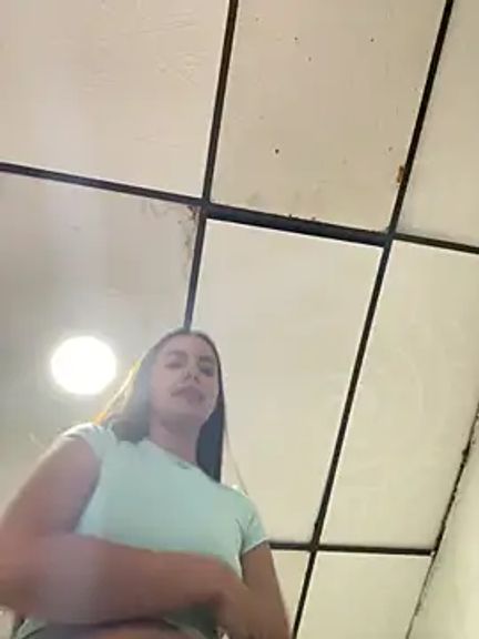 Mia_jhoonson