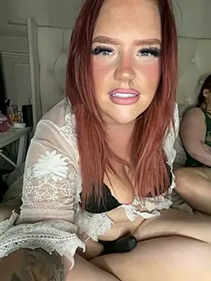 CurvyGirlMyla
