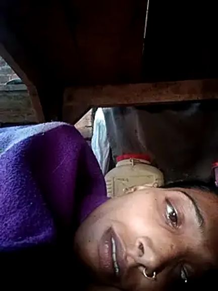 Pinki_thakur_1