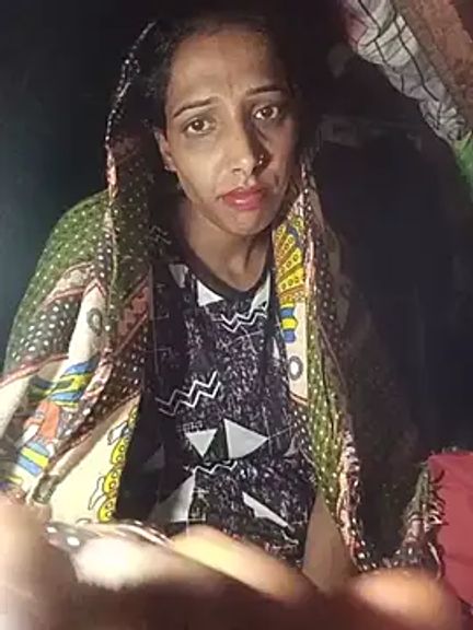 Pinki_thakur_1