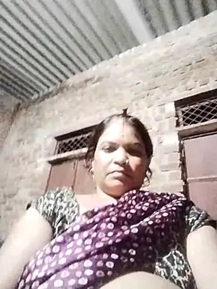 Bhavna_hot
