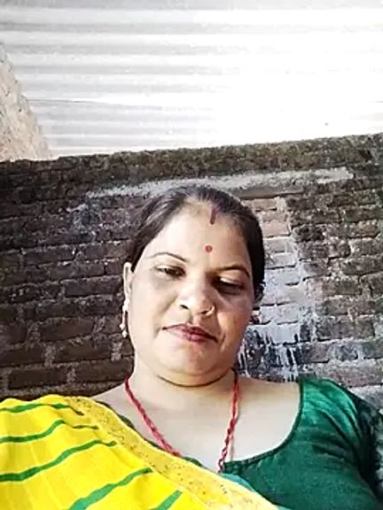 Bhavna_hot