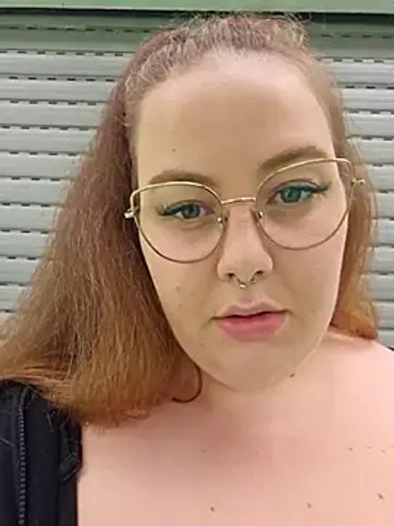 _Julie_x