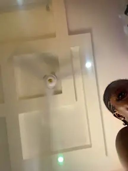 t-Booty_risky_