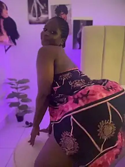 t-Booty_risky_