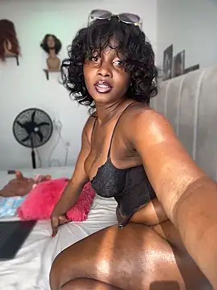 t-Booty_risky_