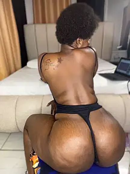 t-Booty_risky_