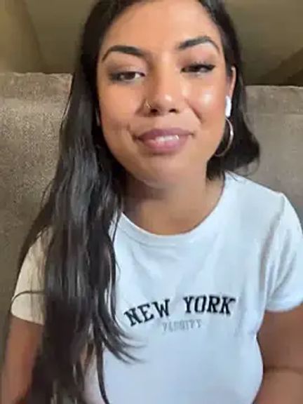TheCrimsonBlairDarling