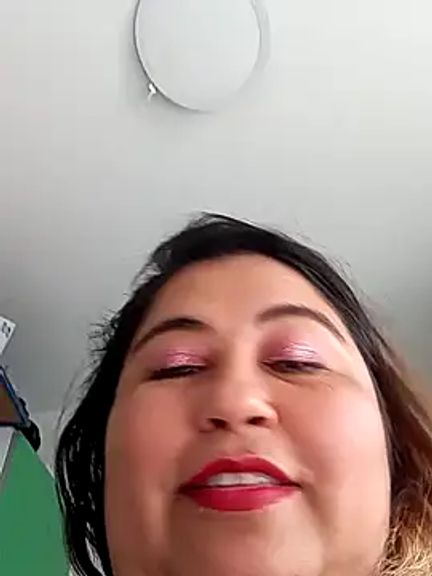 curvy_diva_