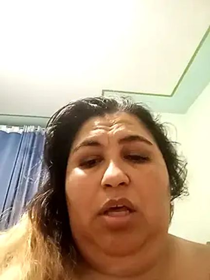 curvy_diva_