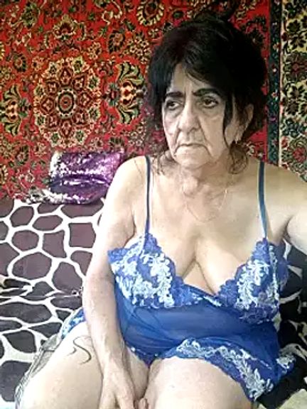 Lovely_Lori