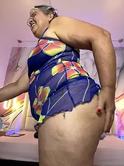 Lucy_Milf_474