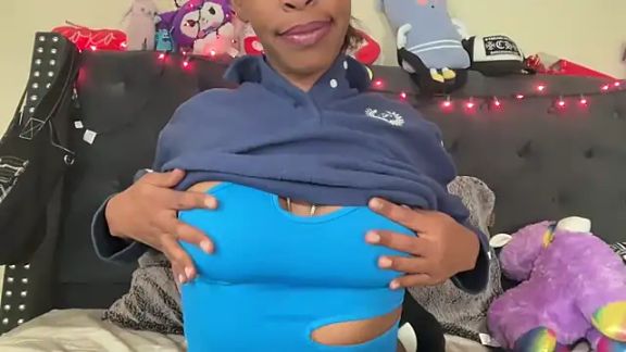 Cum2Charm