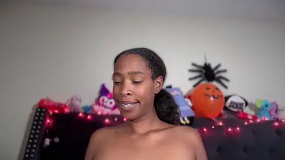 Cum2Charm