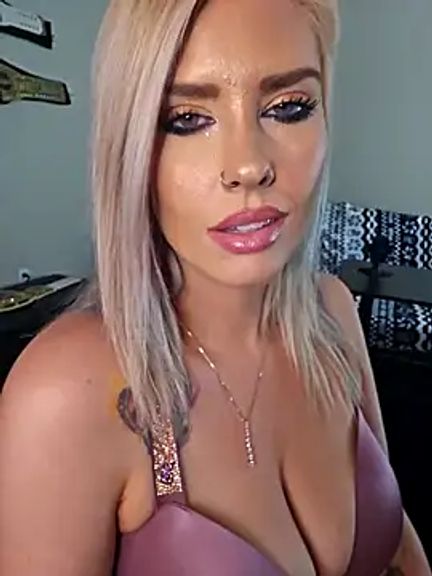 ellieconradxo