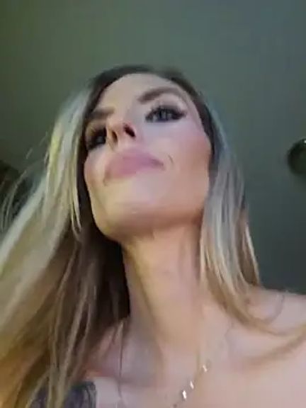 ellieconradxo