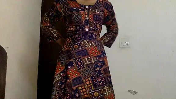 Nisha_cam12