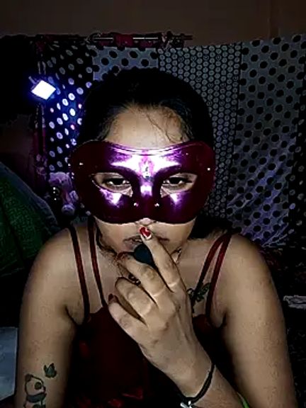 Horny_wife_Salu
