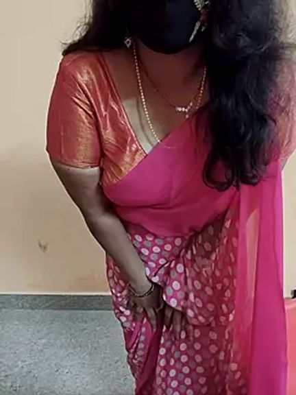 neelu-hoty