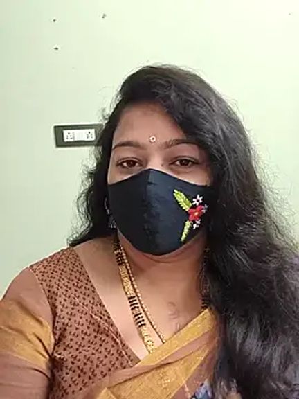 neelu-hoty