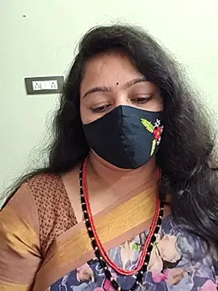 neelu-hoty