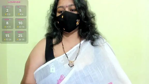 neelu-hoty