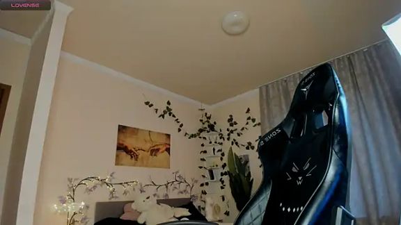 LunaraAdams