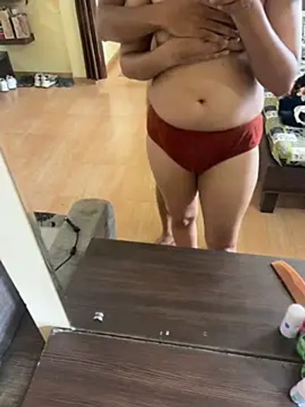 indianshycouple