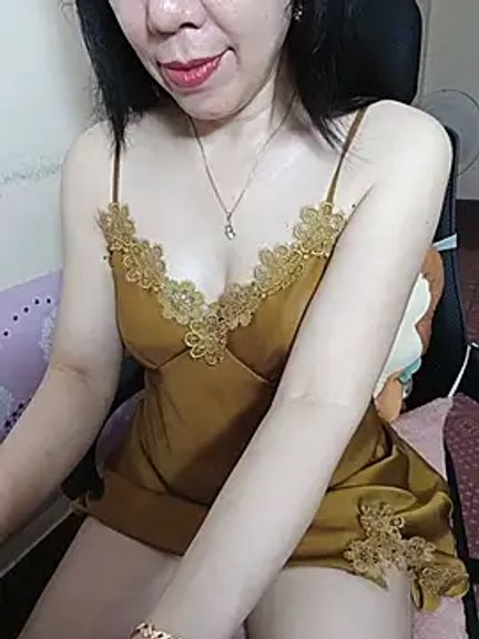 Moona_heny