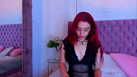 Scarlet_Monroee