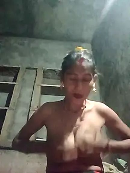 Hot_Riya33A
