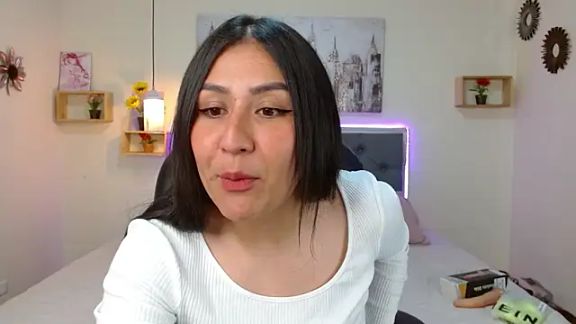 mia_aira