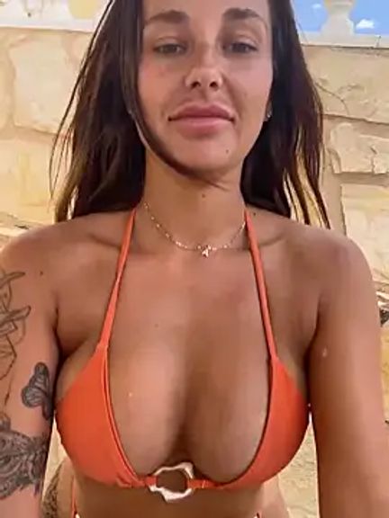 Rosieredxox