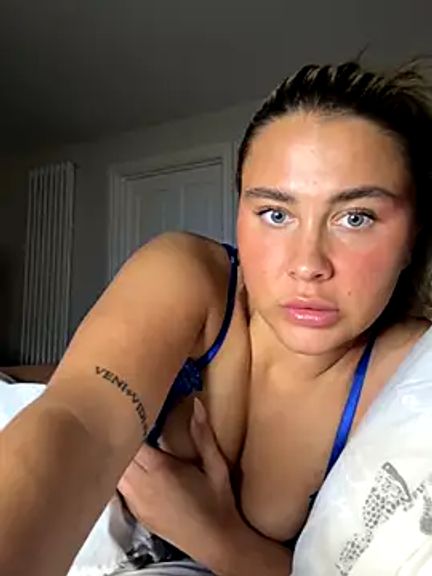 EllaBluee