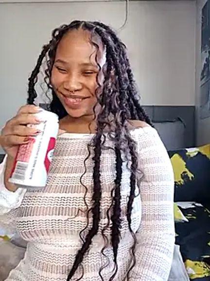 DrippinCaramelCutie