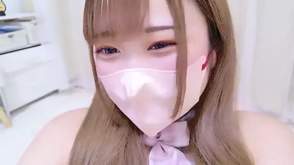 MAIKA_pyon