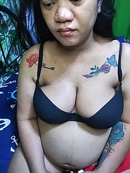 PreggyHotBigBoobs