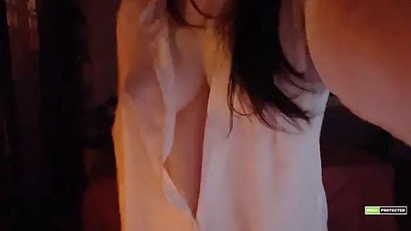Elly_Lynh