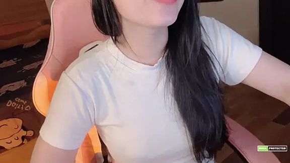 Elly_Lynh