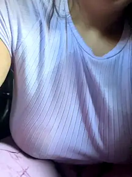 latina_curvy22