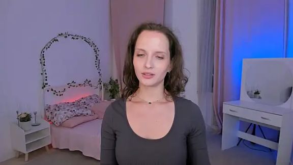 Ariadna_Shy