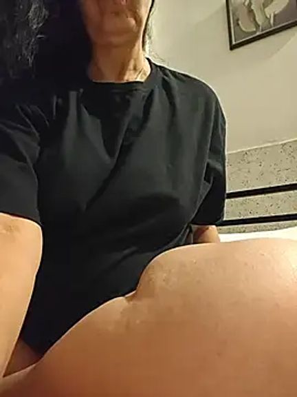 NakedMILFx