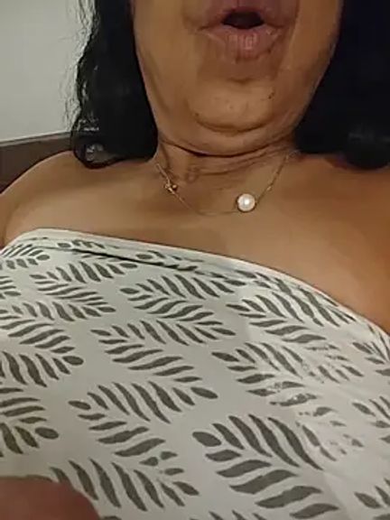 NakedMILFx